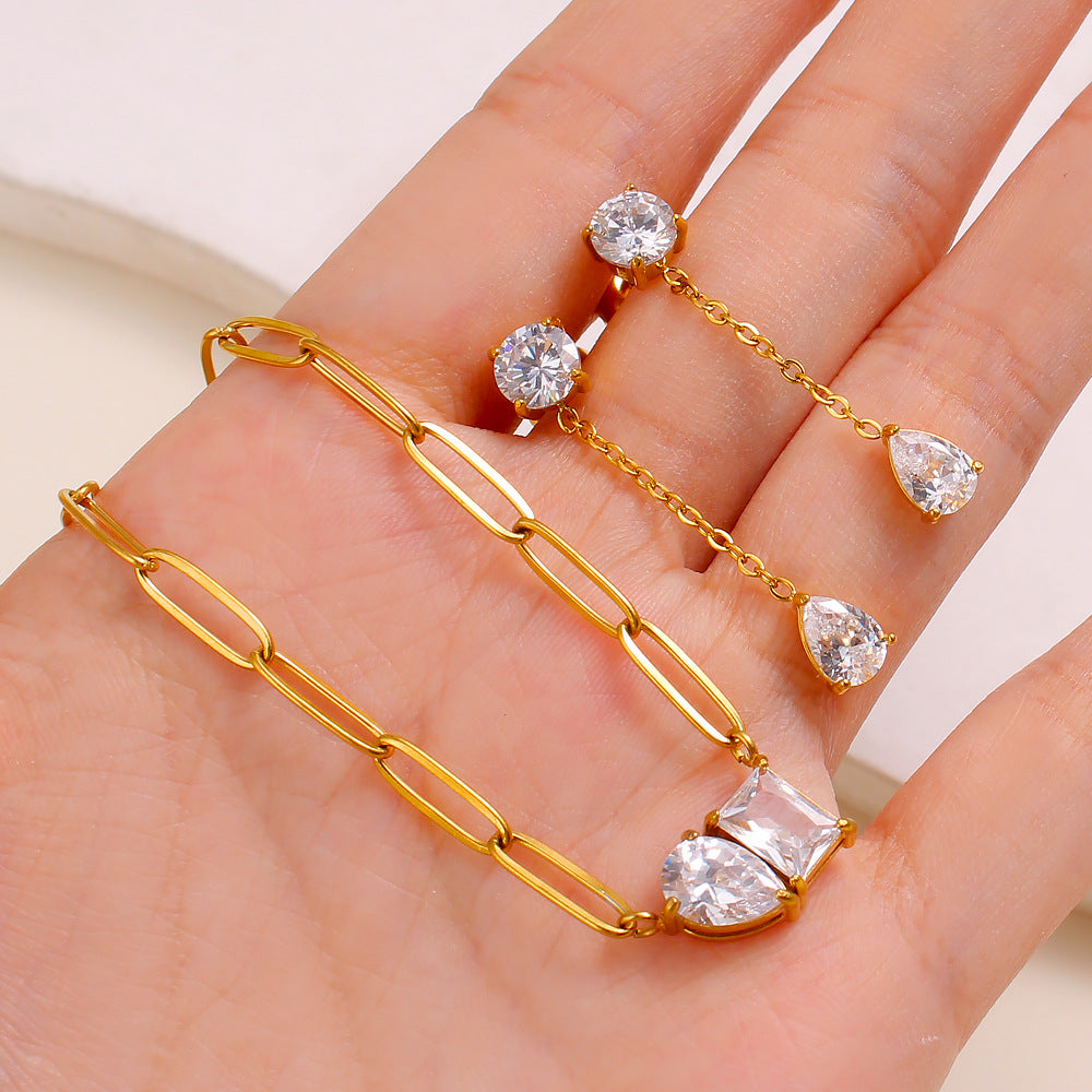 Crystal gold earring