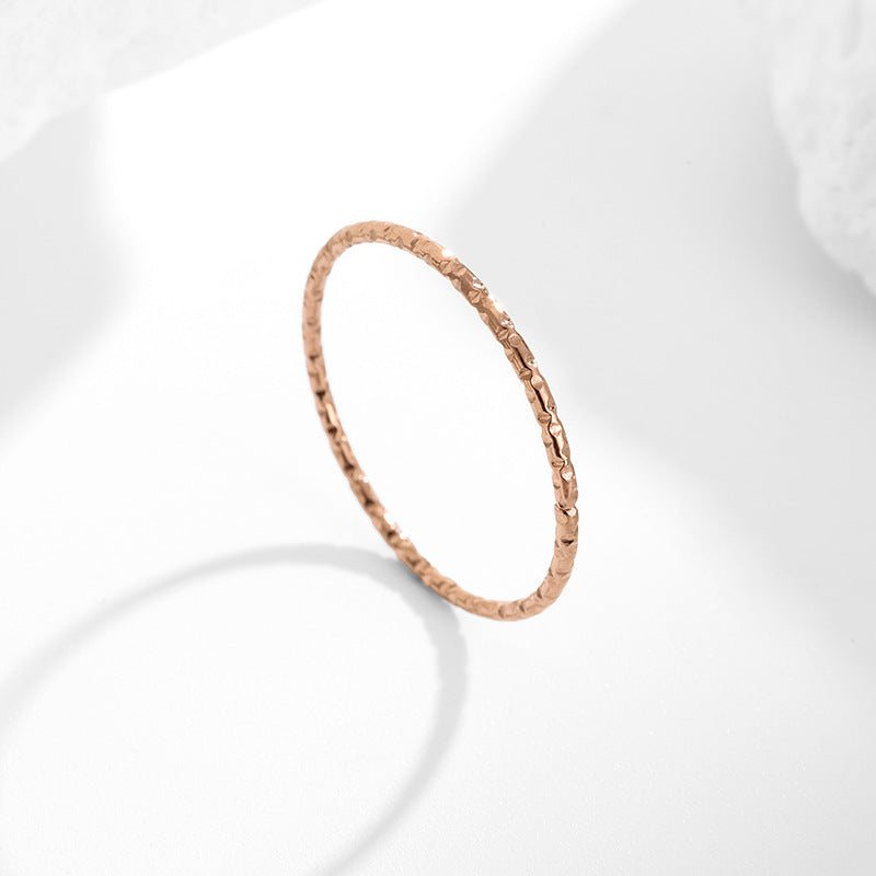 Embrace subtle luxury with our minimalist pendant necklace