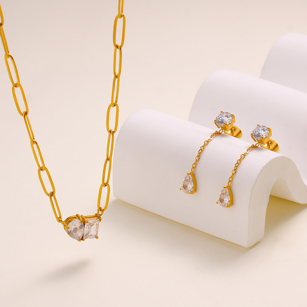 Crystal gold earring