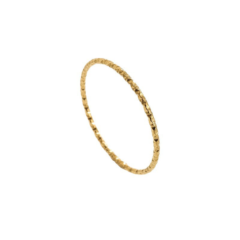 Embrace subtle luxury with our minimalist pendant necklace