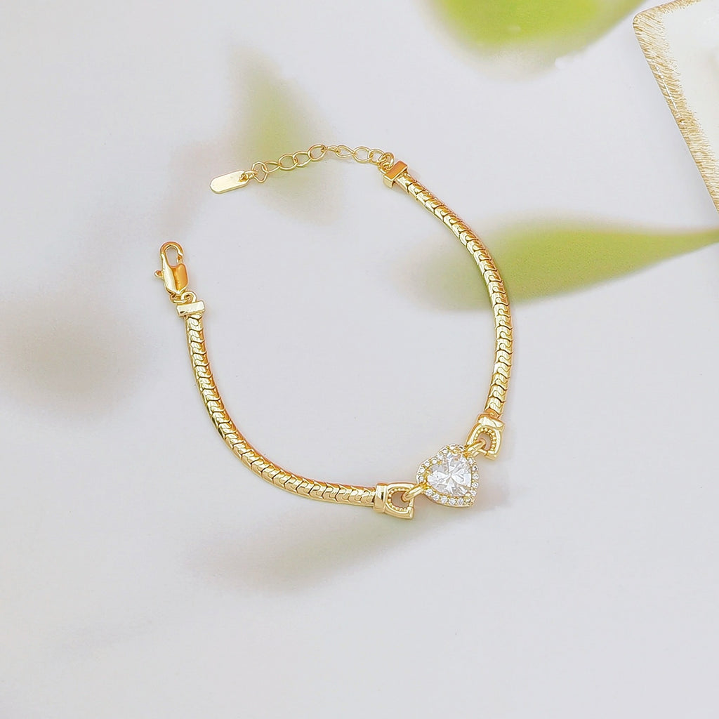gold heart bracelet