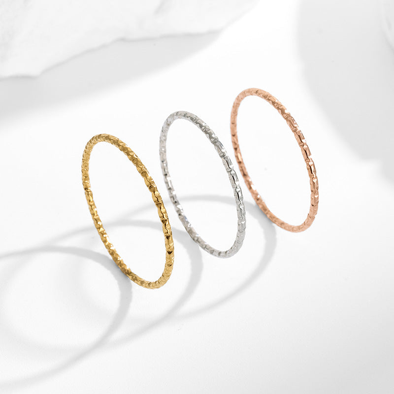 Embrace subtle luxury with our minimalist pendant necklace