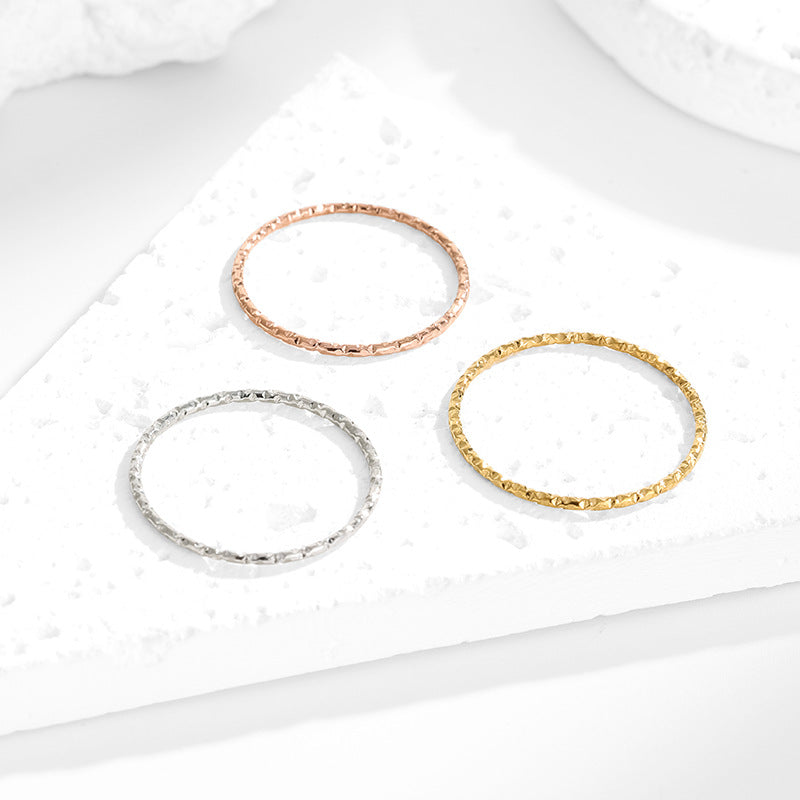 Embrace subtle luxury with our minimalist pendant necklace