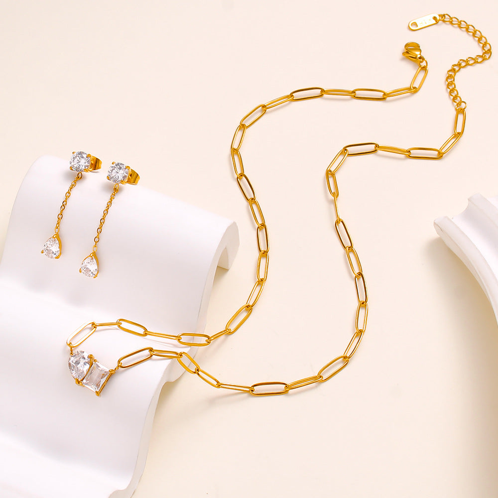 Crystal gold earring