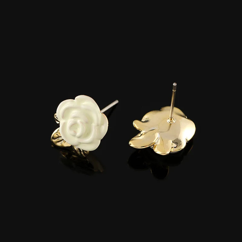 Wholesale of New Fashion Camellia Flower Mosquito Incense Plate Ear Clip Earrings with No Ear Holes Flower Ear Studs Gift